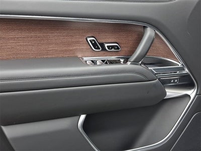 2024 Land Rover Range Rover SE