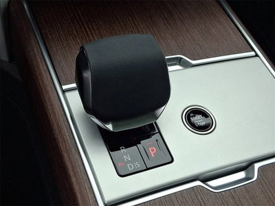 2024 Land Rover Range Rover SE