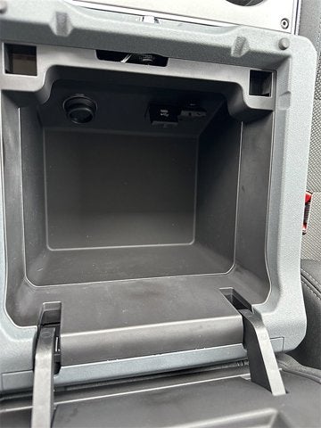 2024 INEOS Grenadier Station Wagon Base