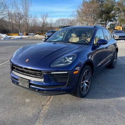2022 Porsche Macan Base