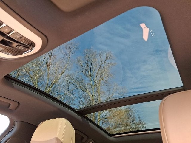 2022 Porsche Macan Base