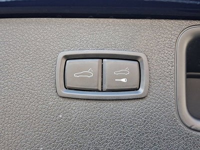 2022 Porsche Macan Base