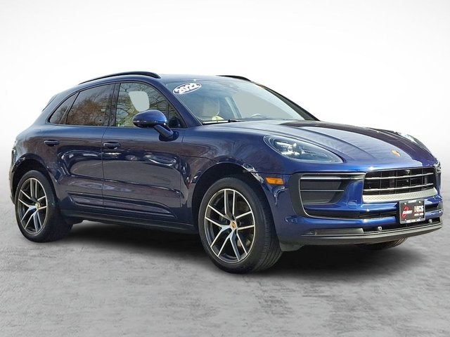2022 Porsche Macan Base