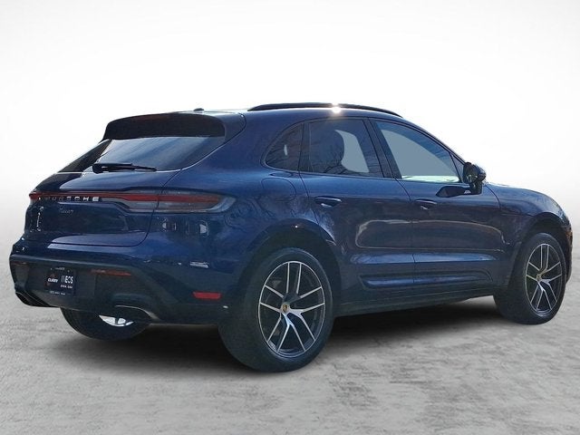 2022 Porsche Macan Base