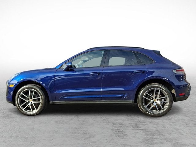 2022 Porsche Macan Base