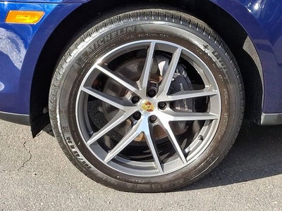 2022 Porsche Macan Base