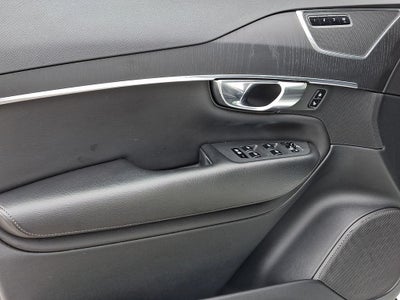 2020 Volvo XC90 T5 Momentum