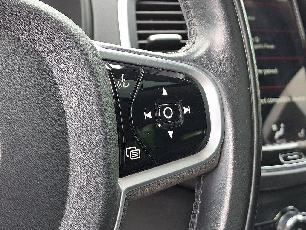 2020 Volvo XC90 T5 Momentum