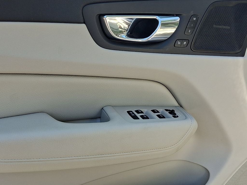 2020 Volvo XC60 T5 Inscription