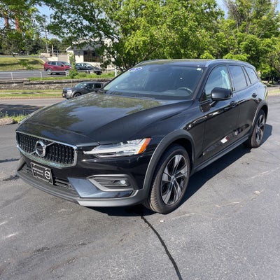 2021 Volvo V60 Cross Country T5
