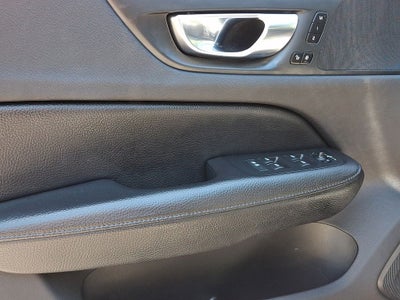 2021 Volvo V60 Cross Country T5