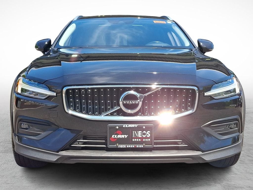 2021 Volvo V60 Cross Country T5