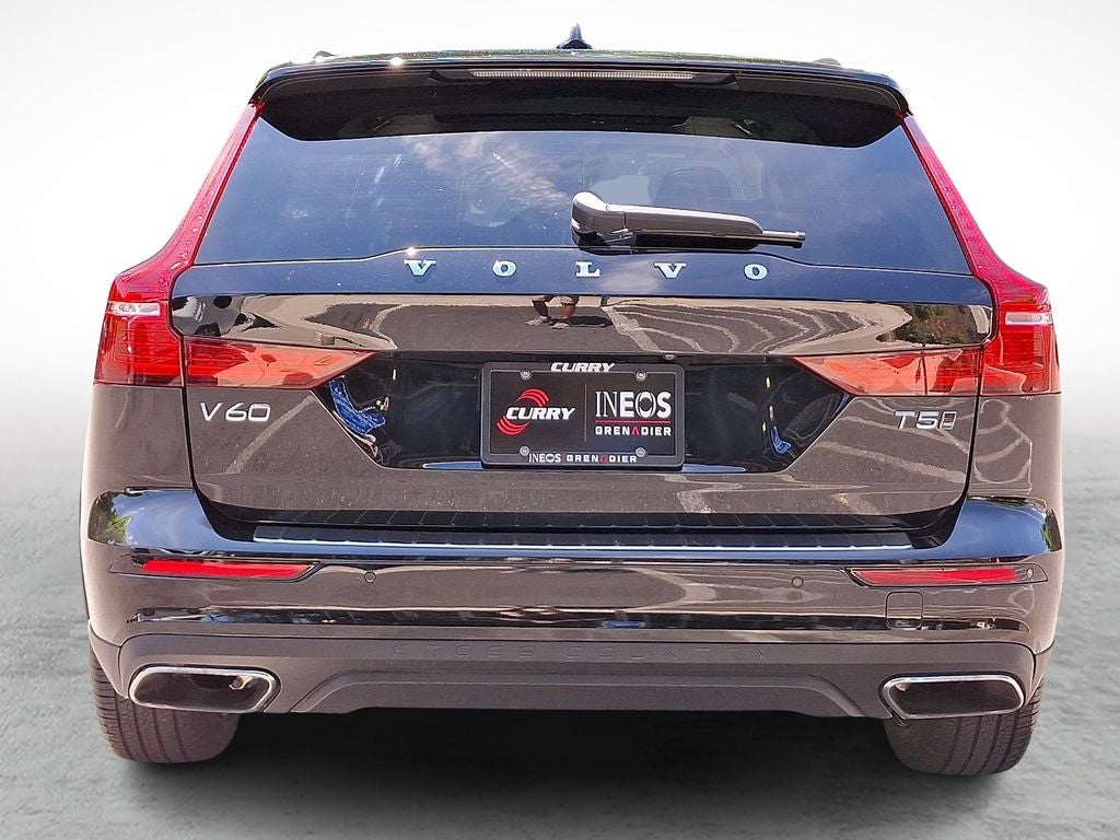 2021 Volvo V60 Cross Country T5