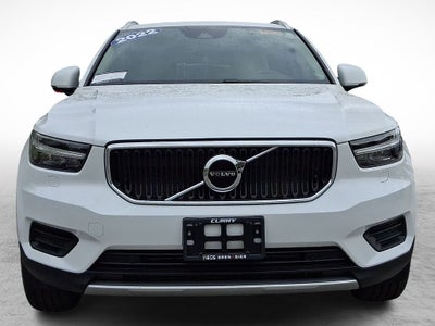 2022 Volvo XC40 Momentum