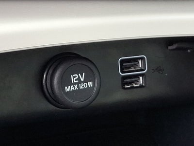 2022 Volvo XC40 Momentum