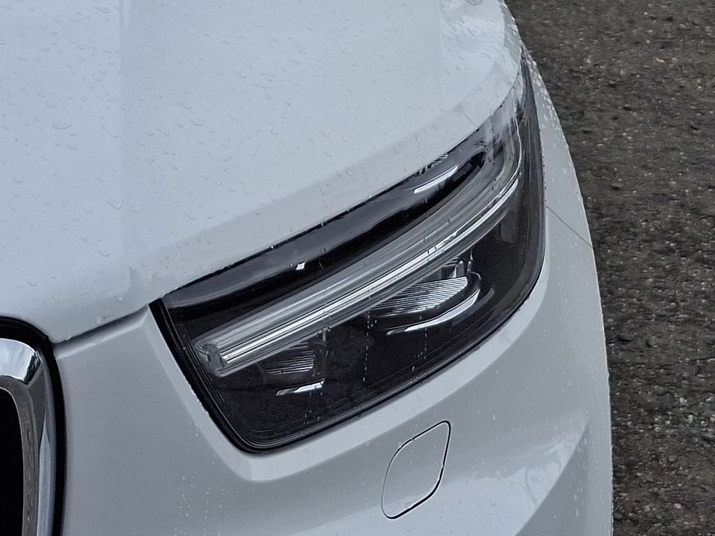 2022 Volvo XC40 Momentum