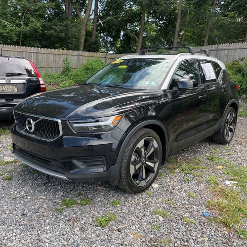 2019 Volvo XC40 Momentum