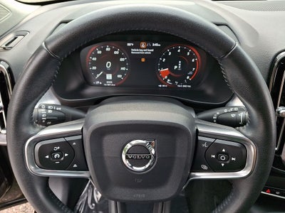 2019 Volvo XC40 Momentum