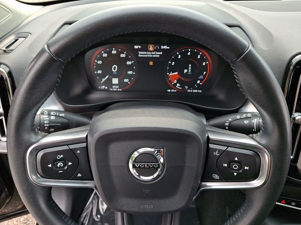 2019 Volvo XC40 Momentum