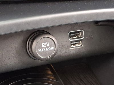 2019 Volvo XC40 Momentum