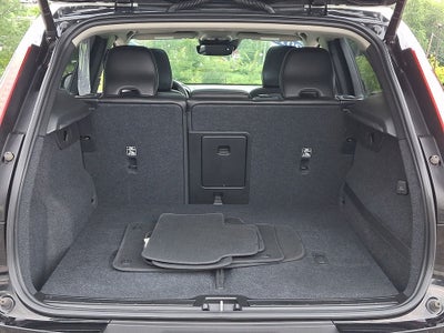 2019 Volvo XC40 Momentum