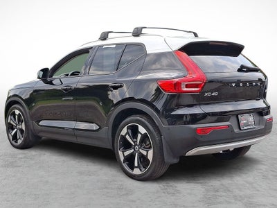 2019 Volvo XC40 Momentum