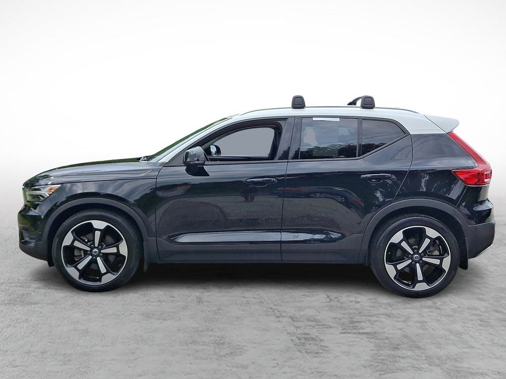 2019 Volvo XC40 Momentum