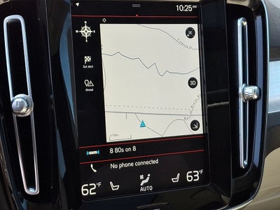 2022 Volvo XC40 Momentum