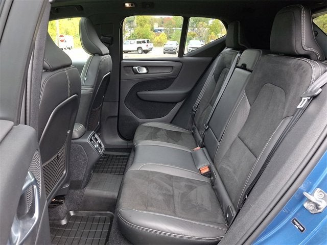 2020 Volvo XC40 R-Design