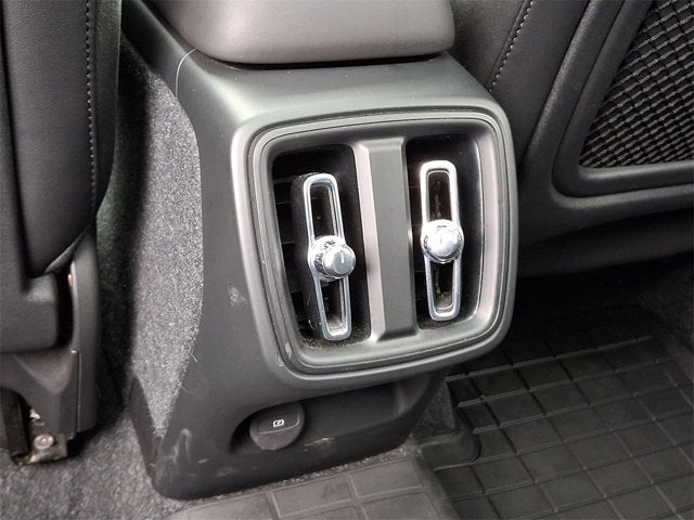 2020 Volvo XC40 R-Design