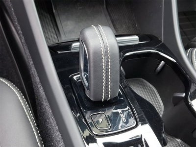 2020 Volvo XC40 R-Design