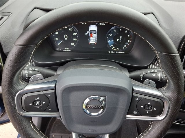 2020 Volvo XC40 R-Design