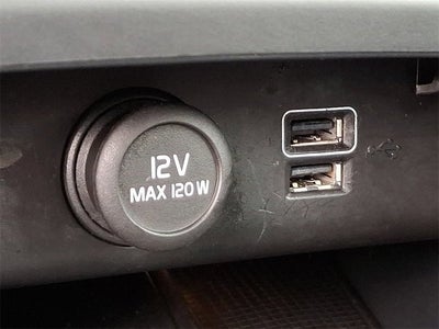 2020 Volvo XC40 R-Design