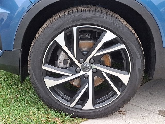 2020 Volvo XC40 R-Design