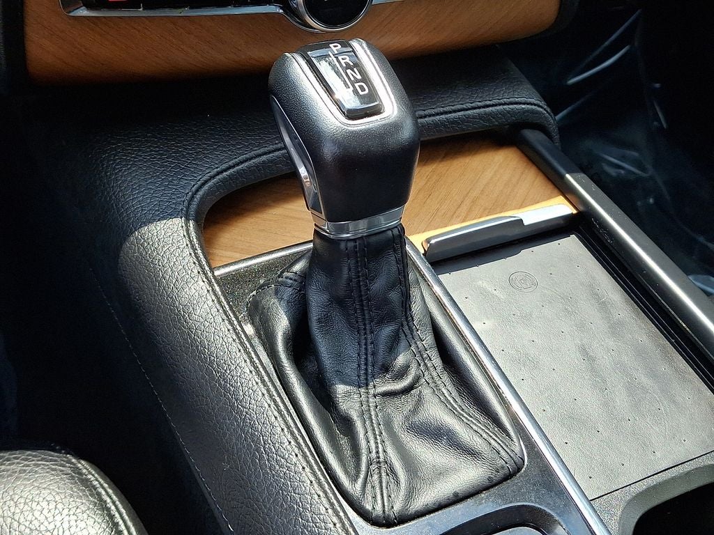 2022 Volvo XC90 T6 Momentum