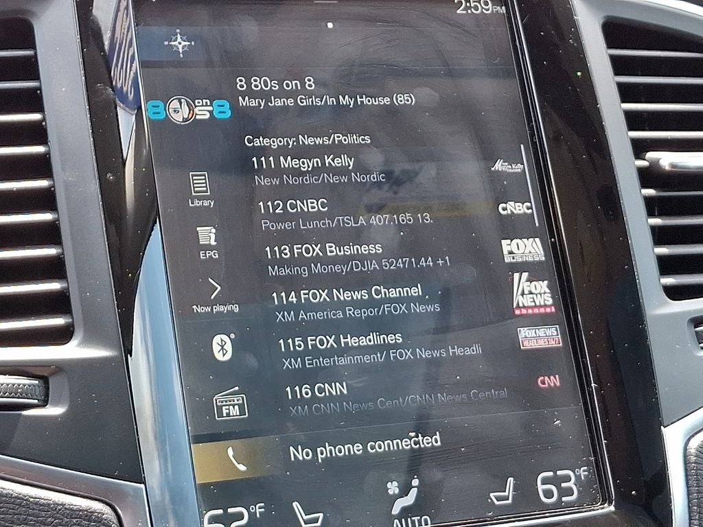 2022 Volvo XC90 T6 Momentum