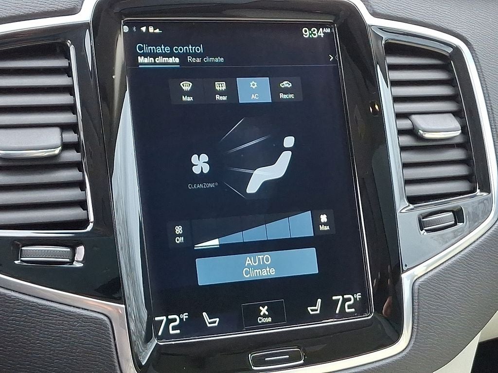 2017 Volvo XC90 T6 Momentum