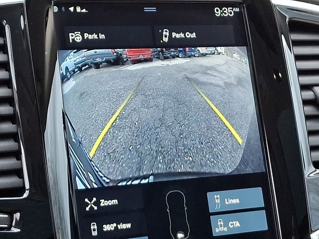 2017 Volvo XC90 T6 Momentum