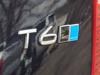 2017 Volvo XC90 T6 Momentum