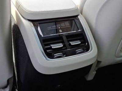 2022 Volvo XC90 T6 Inscription