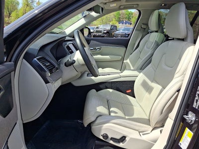 2022 Volvo XC90 T6 Inscription