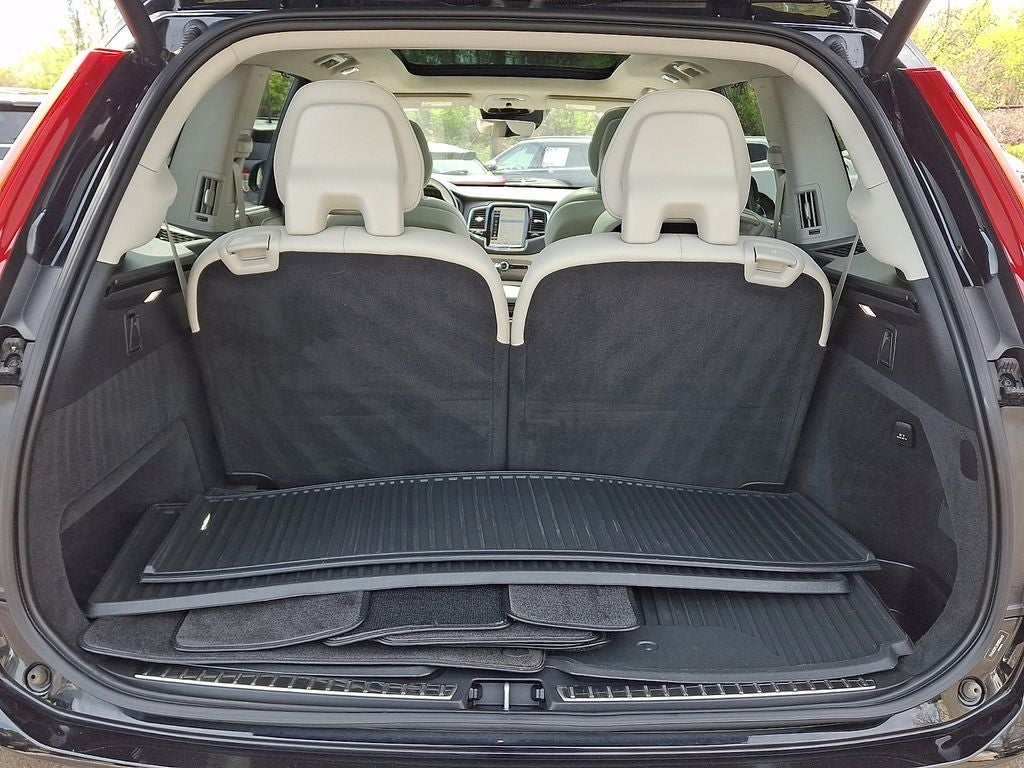 2022 Volvo XC90 T6 Inscription
