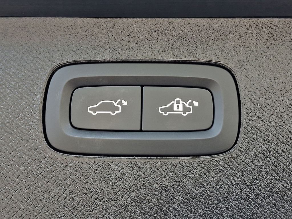2022 Volvo XC90 T6 Inscription