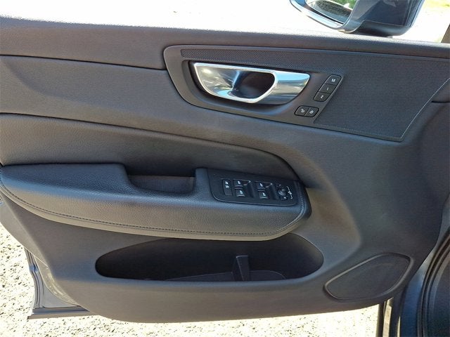 2019 Volvo XC60 Momentum