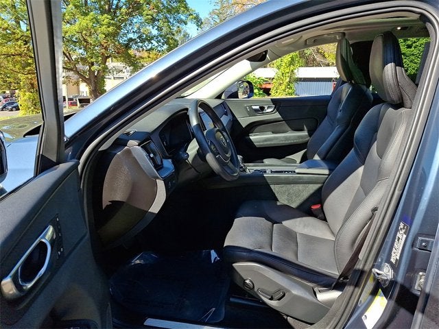 2019 Volvo XC60 Momentum