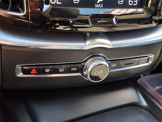 2019 Volvo XC60 Momentum