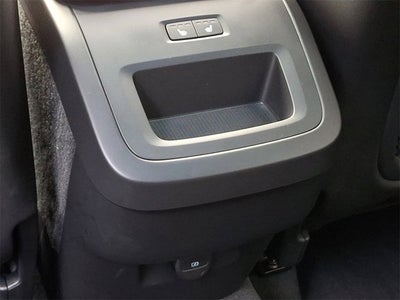 2023 Volvo XC60 Plus Bright Theme
