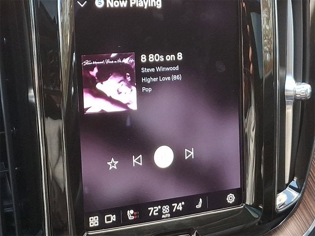 2023 Volvo XC60 Plus Bright Theme