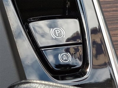 2023 Volvo XC60 Plus Bright Theme