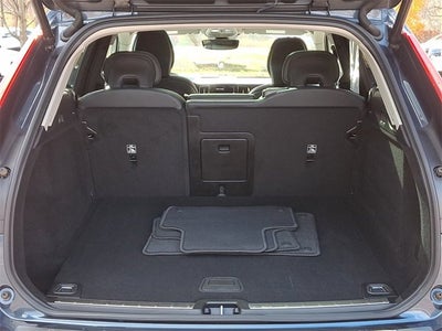 2023 Volvo XC60 Plus Bright Theme